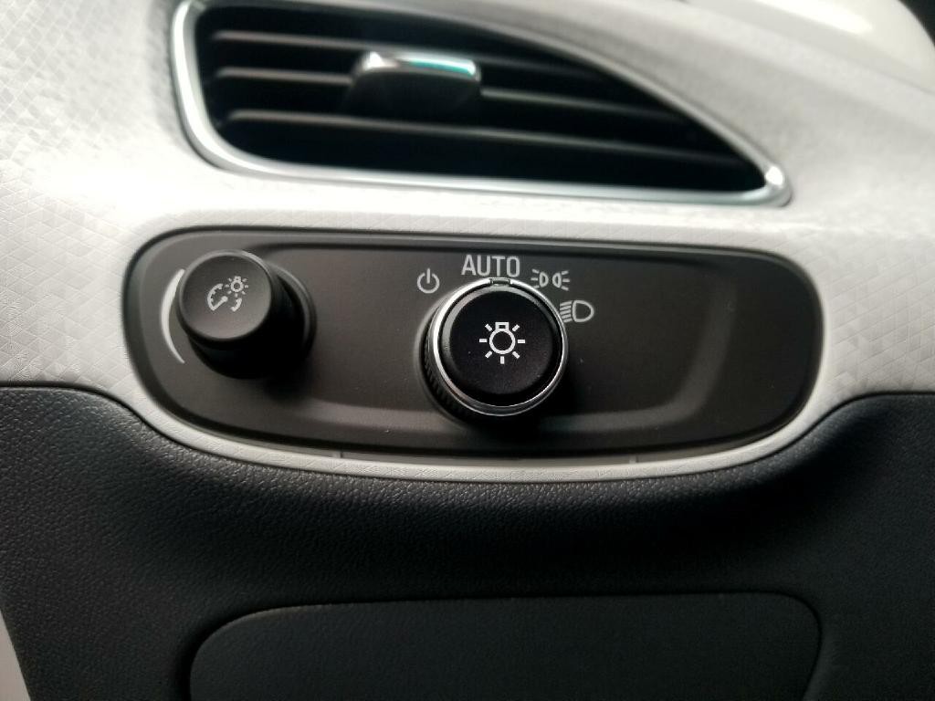 2017 Chevrolet Bolt EV Image 9
