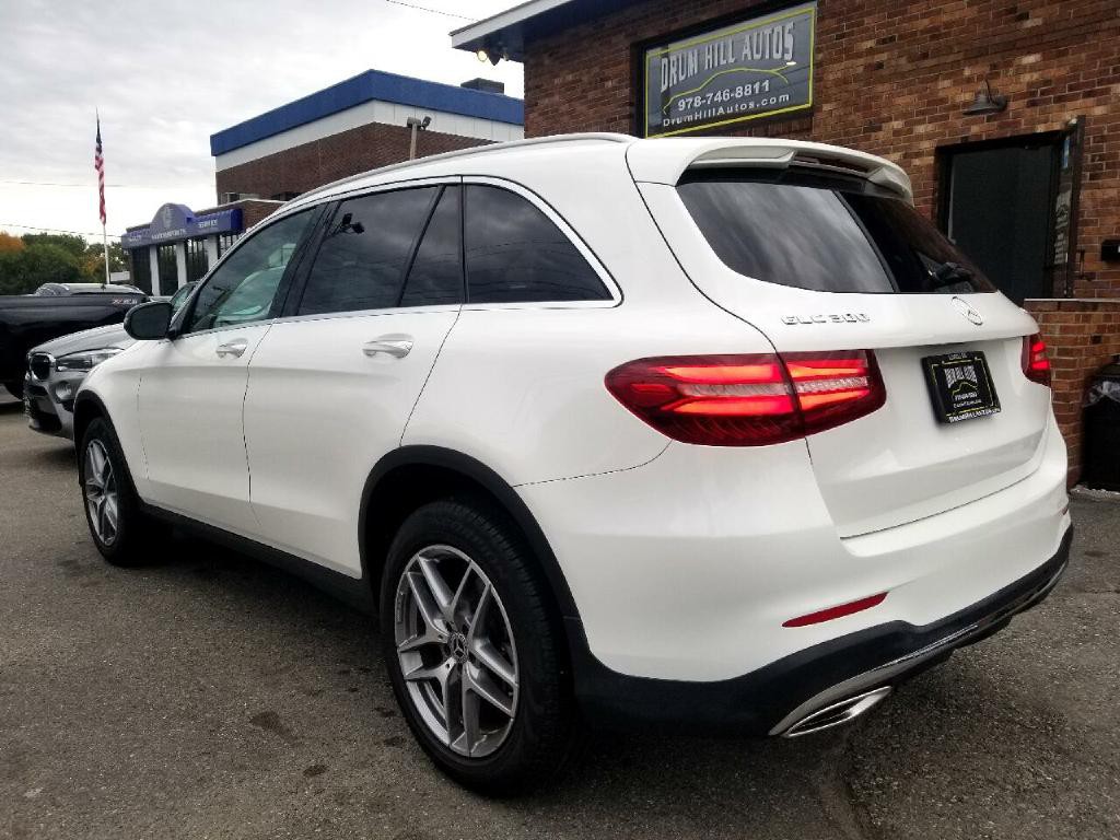 2017 Mercedes-Benz GLC-Class Image 4