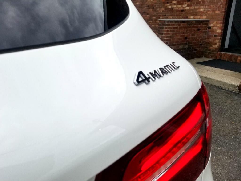2017 Mercedes-Benz GLC-Class Image 12