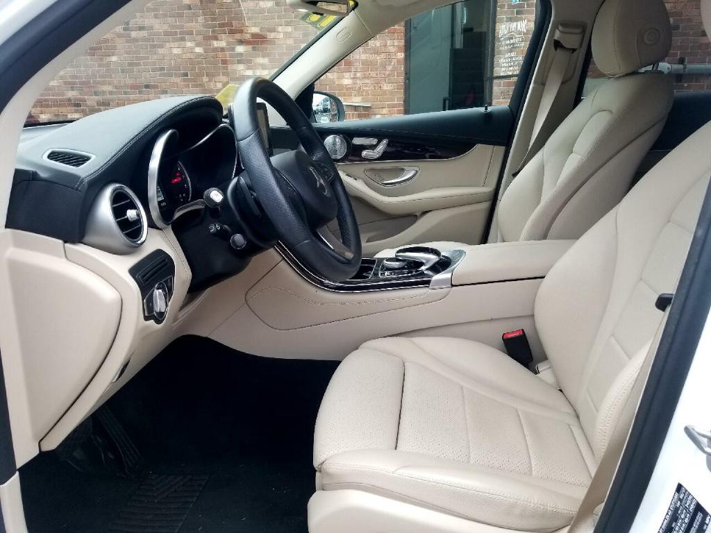 2017 Mercedes-Benz GLC-Class Image 18