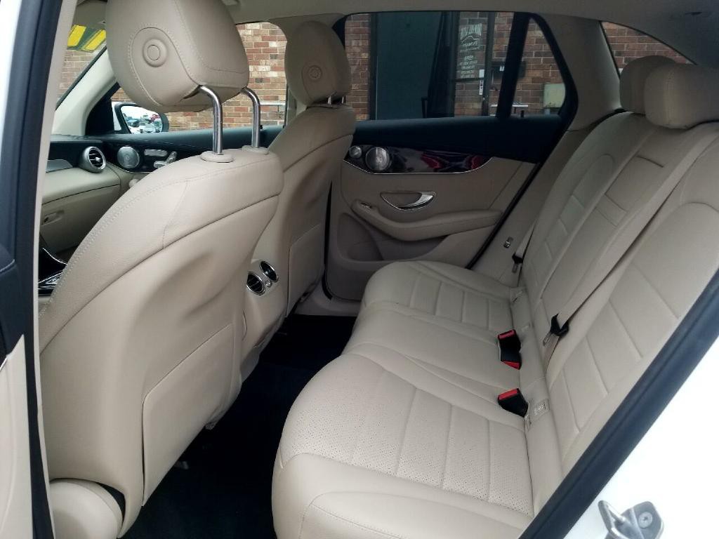 2017 Mercedes-Benz GLC-Class Image 19