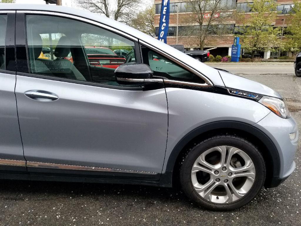2017 Chevrolet Bolt EV Image 10