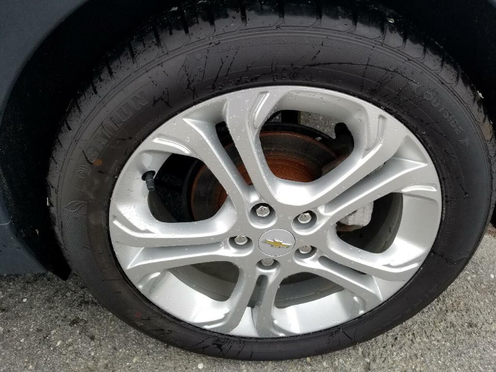 2017 Chevrolet Bolt EV Image 19