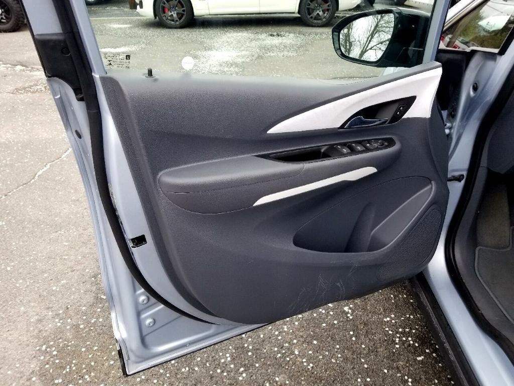 2017 Chevrolet Bolt EV Image 41