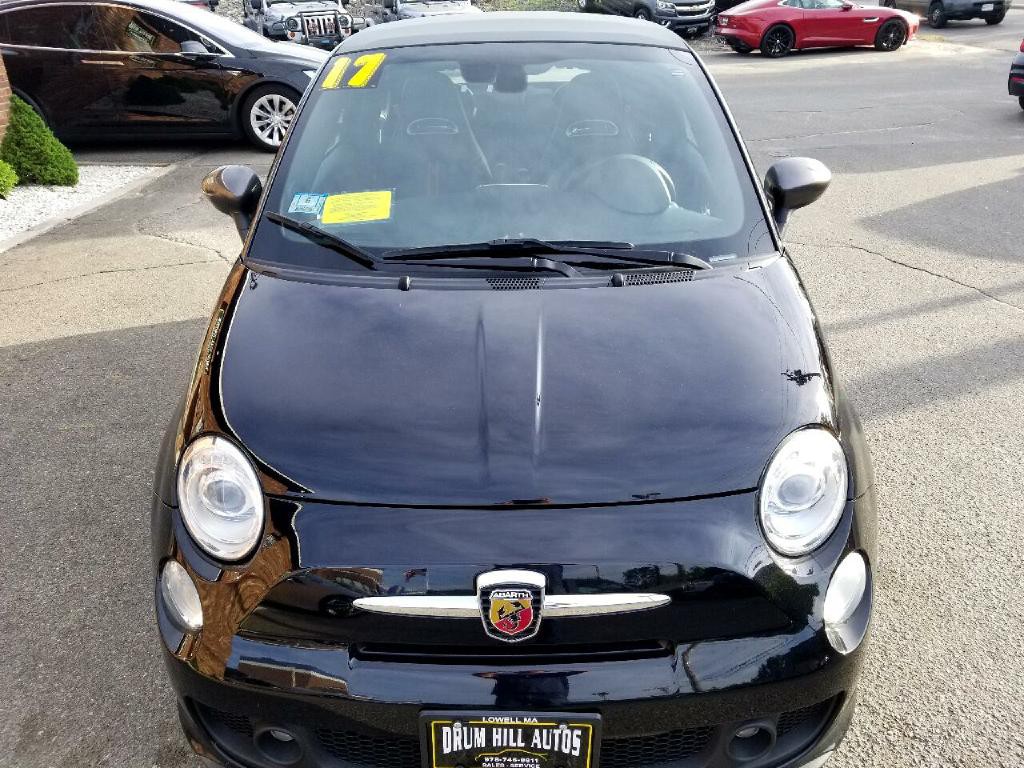 2017 FIAT 500 Image 9