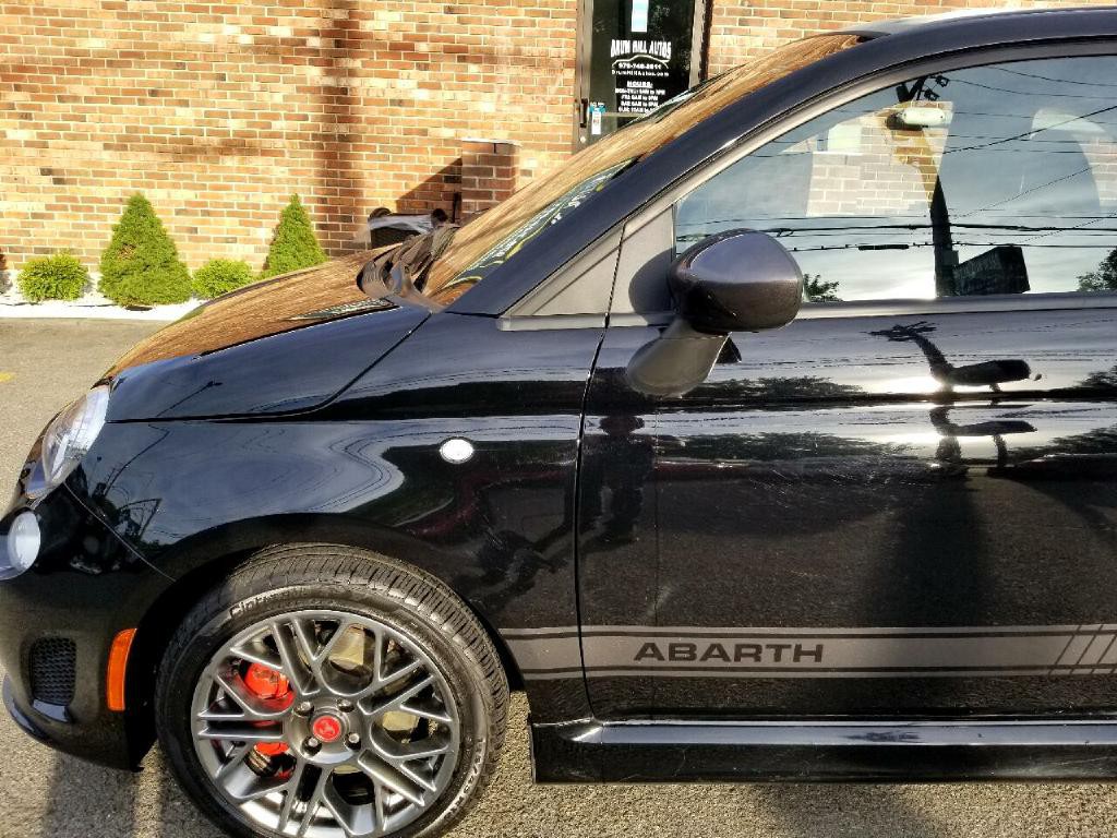 2017 FIAT 500 Image 12