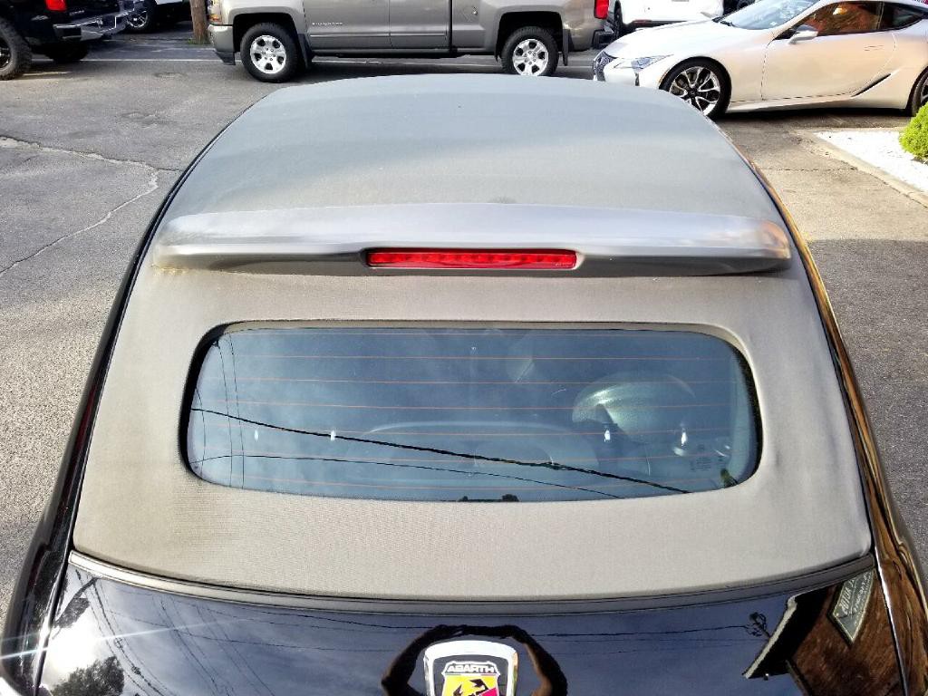 2017 FIAT 500 Image 20