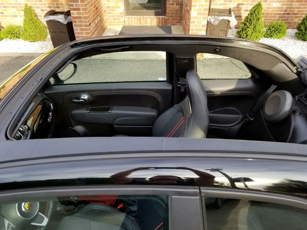 2017 FIAT 500 Image 22