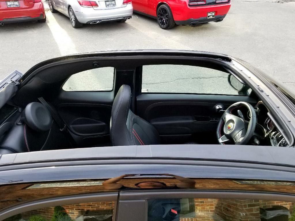 2017 FIAT 500 Image 23