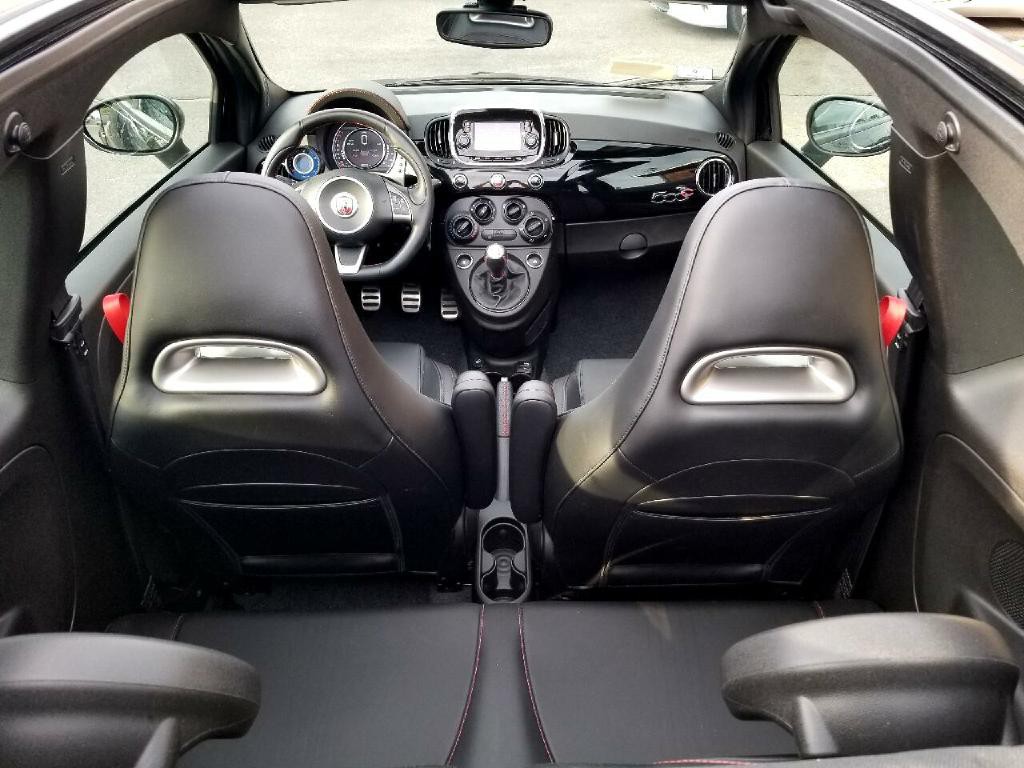 2017 FIAT 500 Image 25
