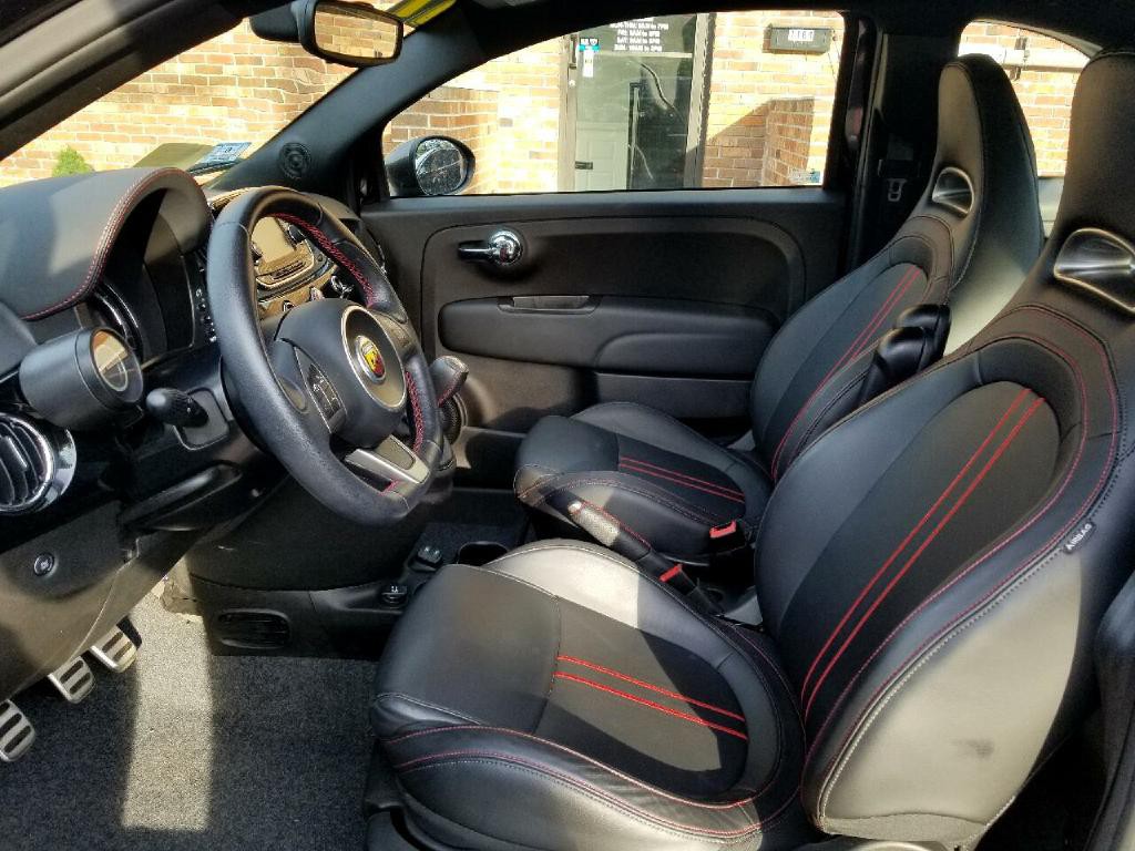 2017 FIAT 500 Image 36