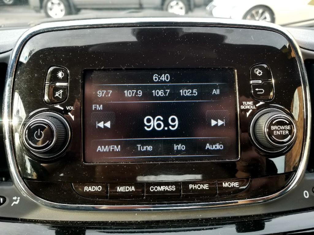 2017 FIAT 500 Image 49