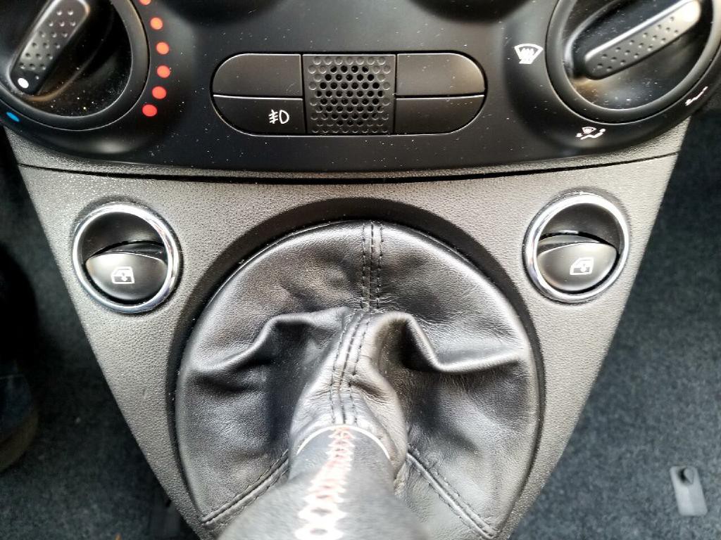 2017 FIAT 500 Image 52