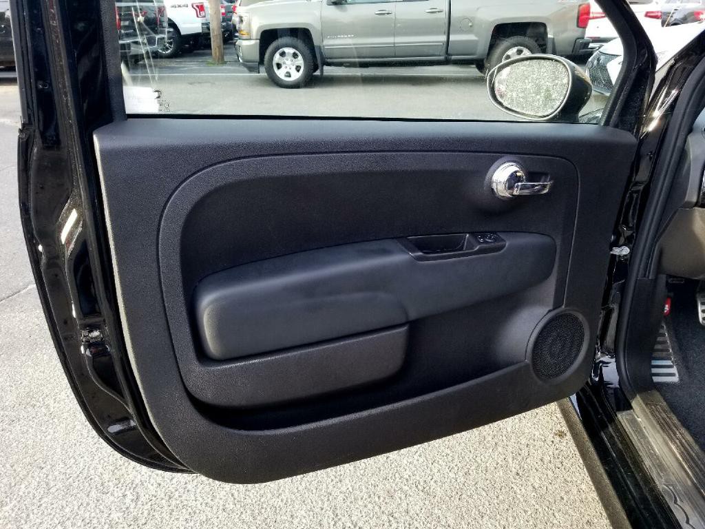 2017 FIAT 500 Image 55