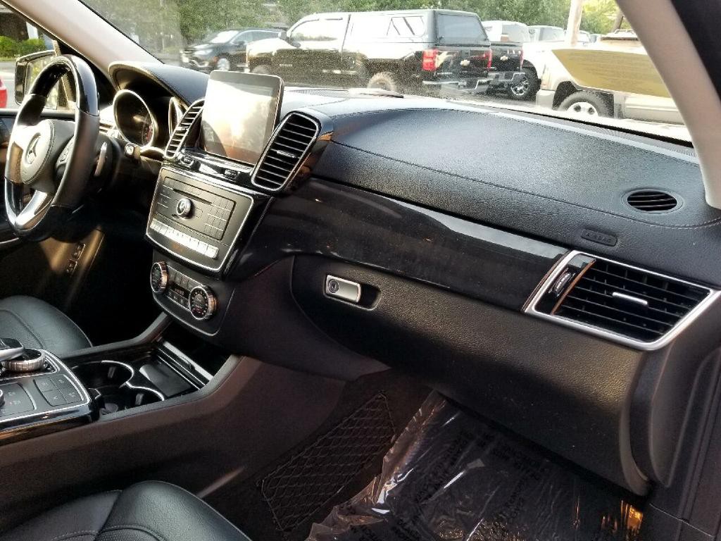 2018 Mercedes-Benz GLS-Class Image 33