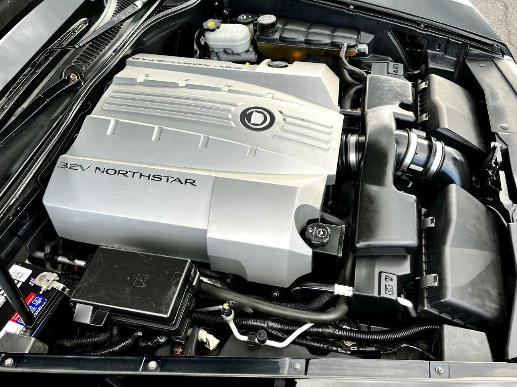 2004 Cadillac XLR Image 28