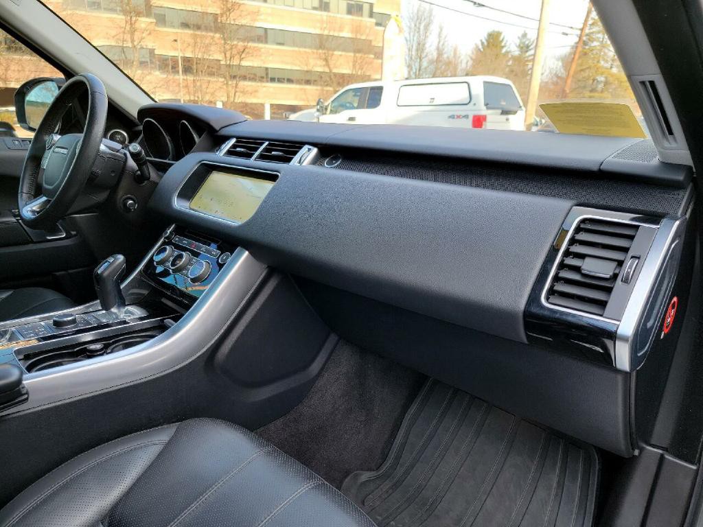 2017 Land Rover Range Rover Sport Image 28