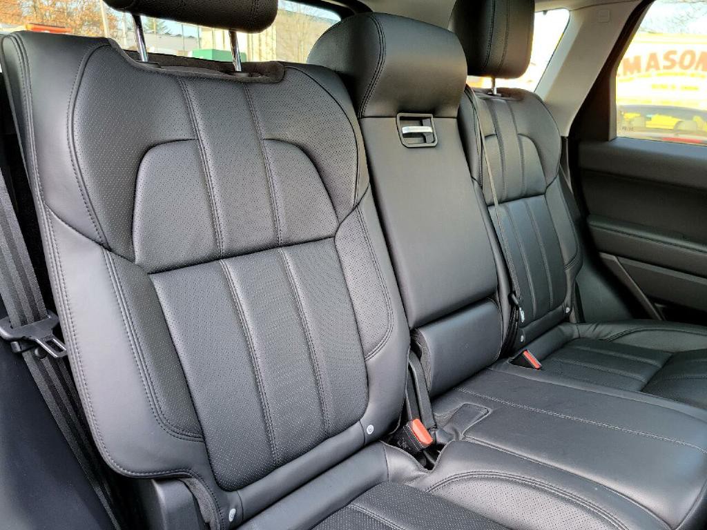 2017 Land Rover Range Rover Sport Image 33
