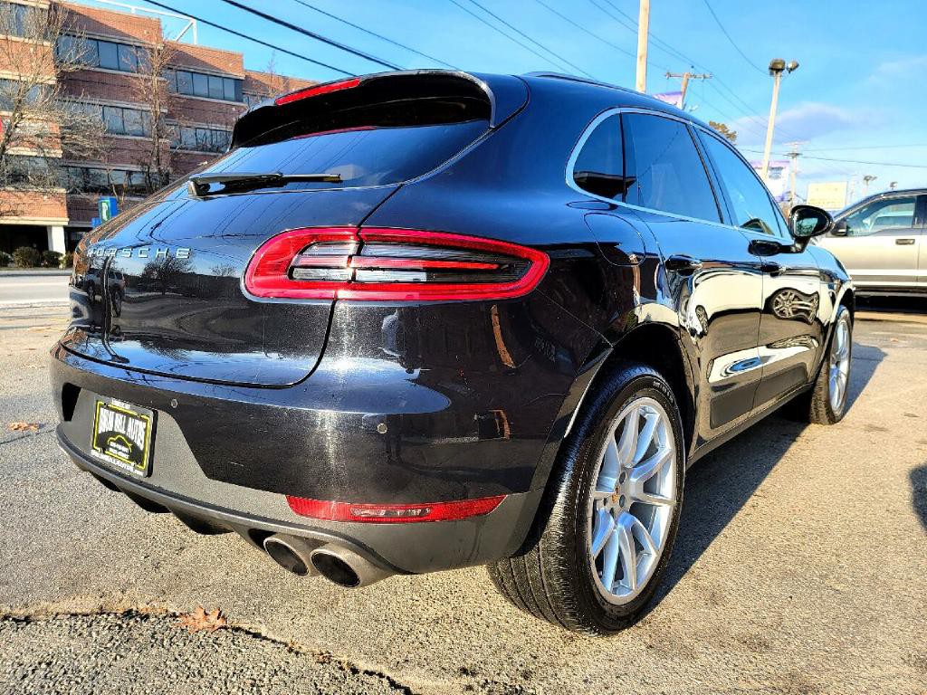 2016 Porsche Macan Image 5