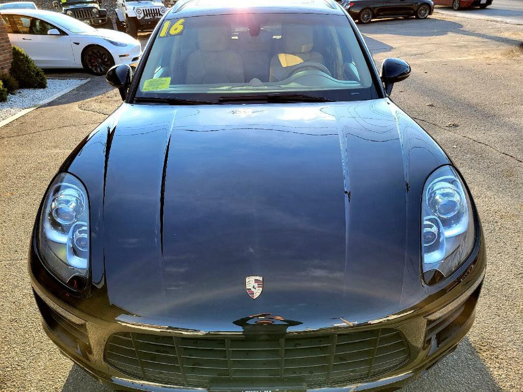 2016 Porsche Macan Image 15