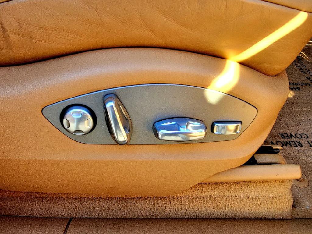 2016 Porsche Macan Image 54
