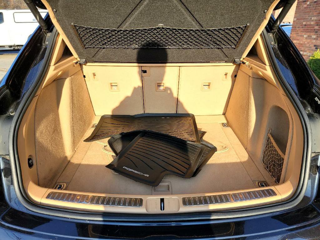 2016 Porsche Macan Image 57