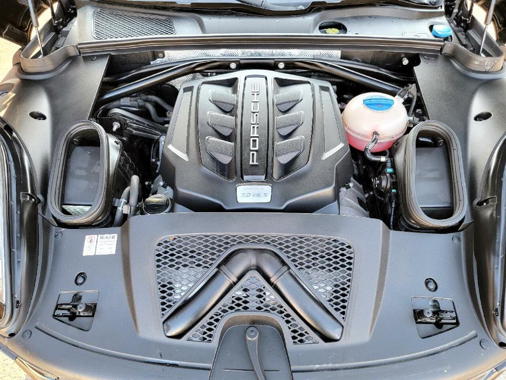 2016 Porsche Macan Image 62