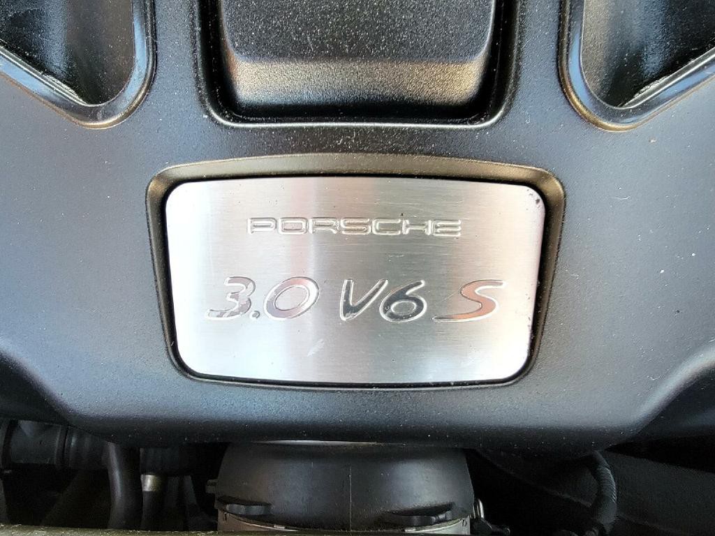 2016 Porsche Macan Image 66