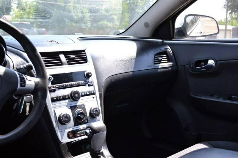 2010 Chevrolet Malibu Image 7