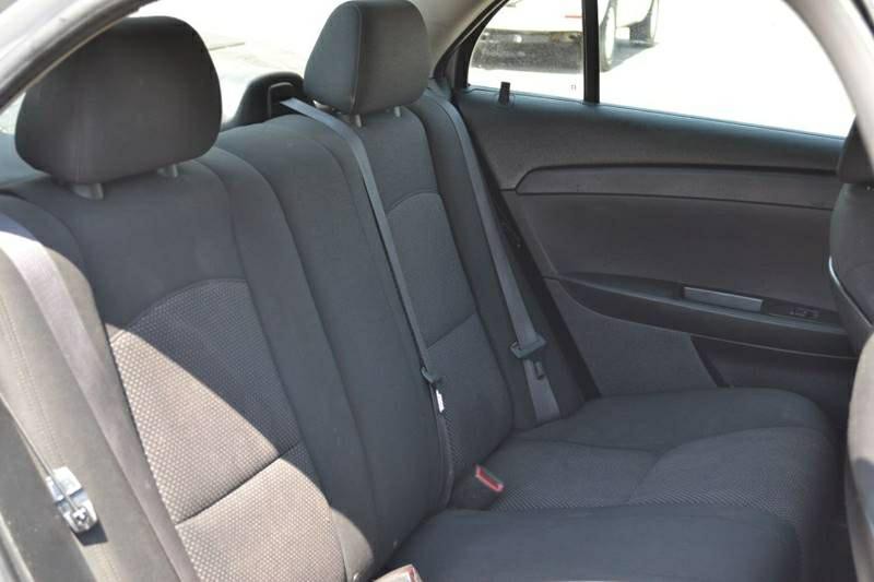 2010 Chevrolet Malibu Image 12
