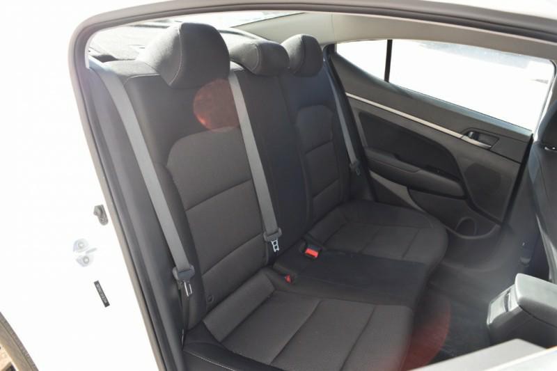 2018 Hyundai Elantra Image 8