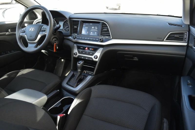 2018 Hyundai Elantra Image 12