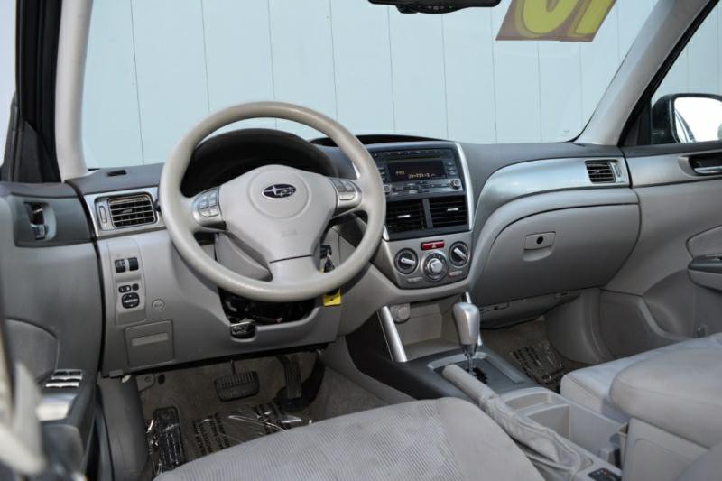 2010 Subaru Forester Image 12