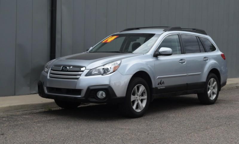 2014 Subaru Outback Image 4