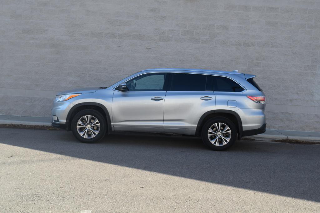 2015 Toyota Highlander Image 6