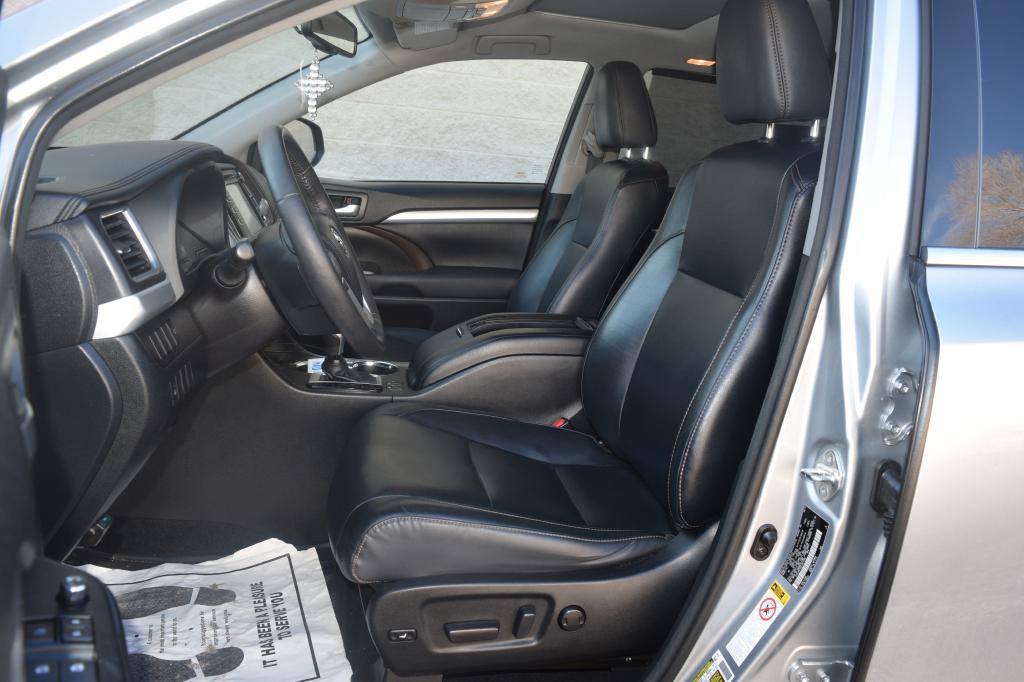 2015 Toyota Highlander Image 7