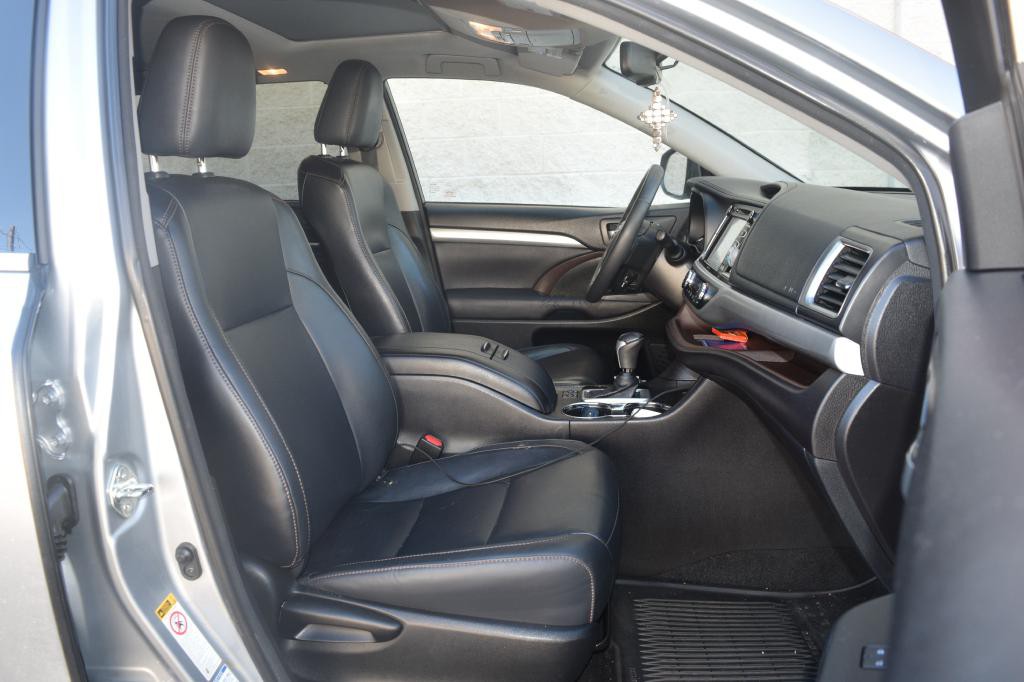 2015 Toyota Highlander Image 9