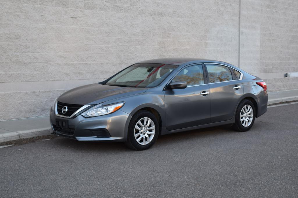 2016 Nissan Altima Image 4