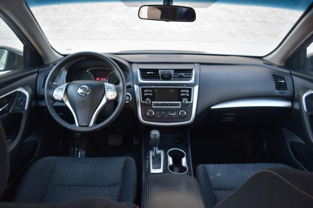 2016 Nissan Altima Image 11