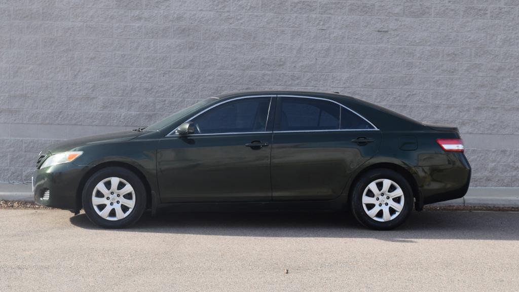 2010 Toyota Camry Image 4