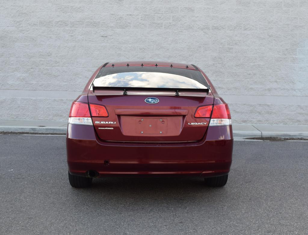 2013 Subaru Legacy Image 2