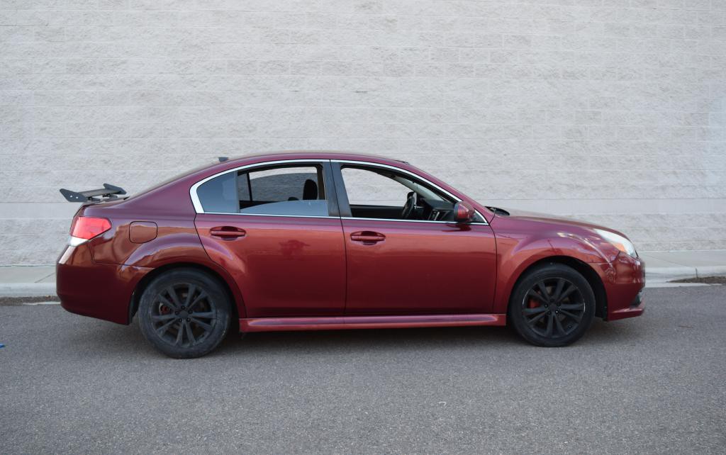 2013 Subaru Legacy Image 3