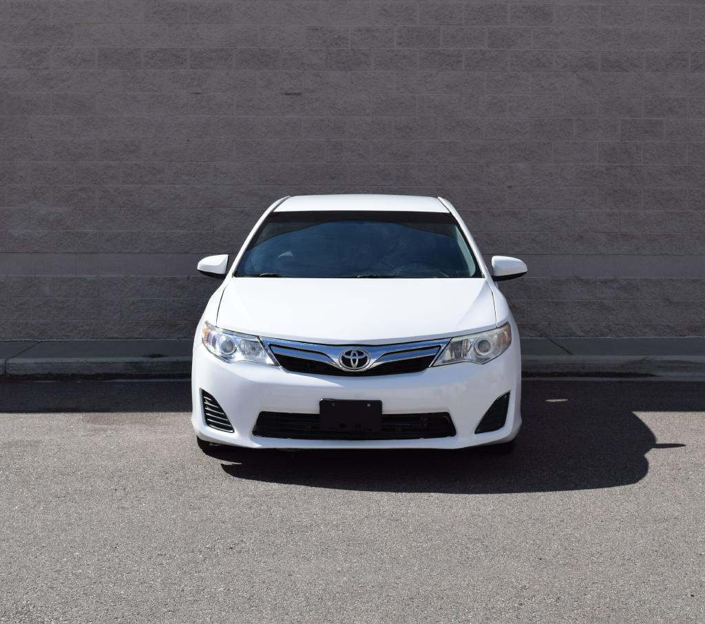 2012 Toyota Camry Image 1
