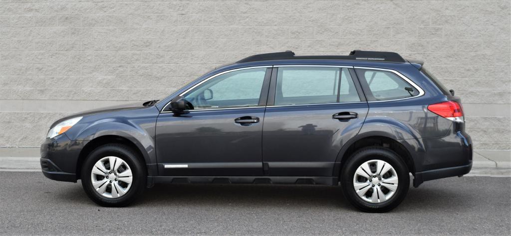 2011 Subaru Outback Image 4
