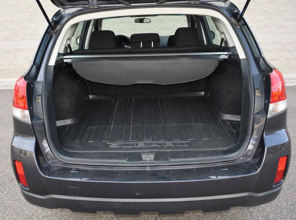 2011 Subaru Outback Image 14