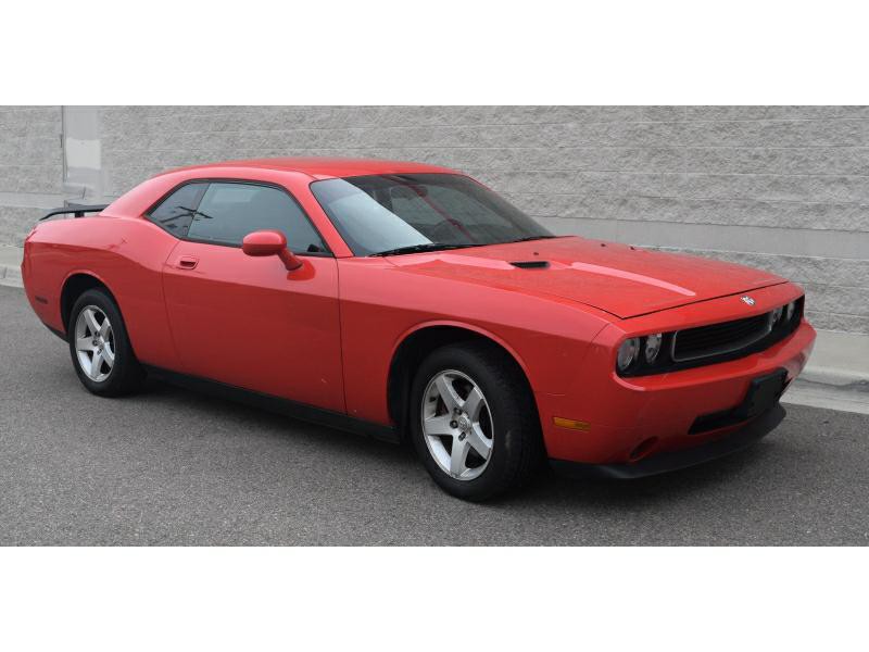 2010 Dodge Challenger Image 4