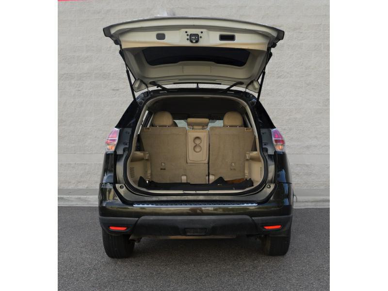 2016 Nissan Rogue Image 10