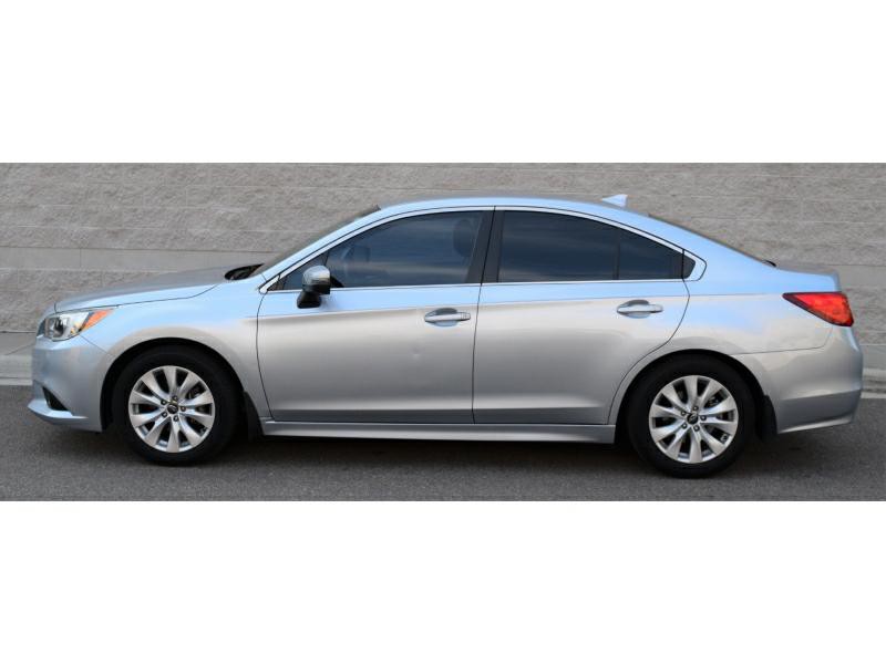 2016 Subaru Legacy Image 2