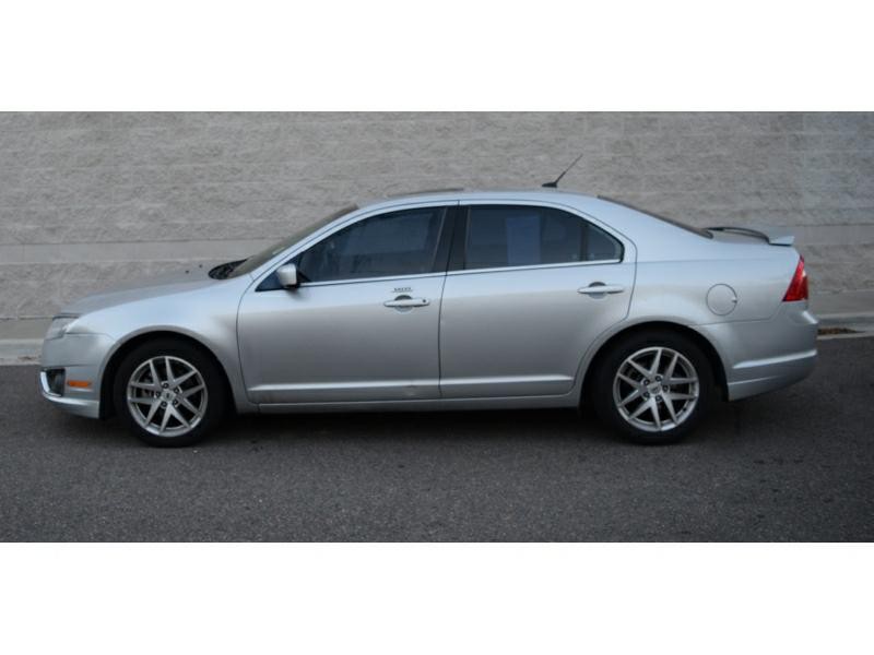 2010 Ford Fusion Image 2