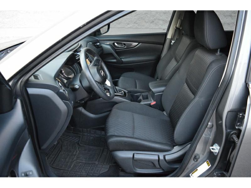 2017 Nissan Rogue Image 6